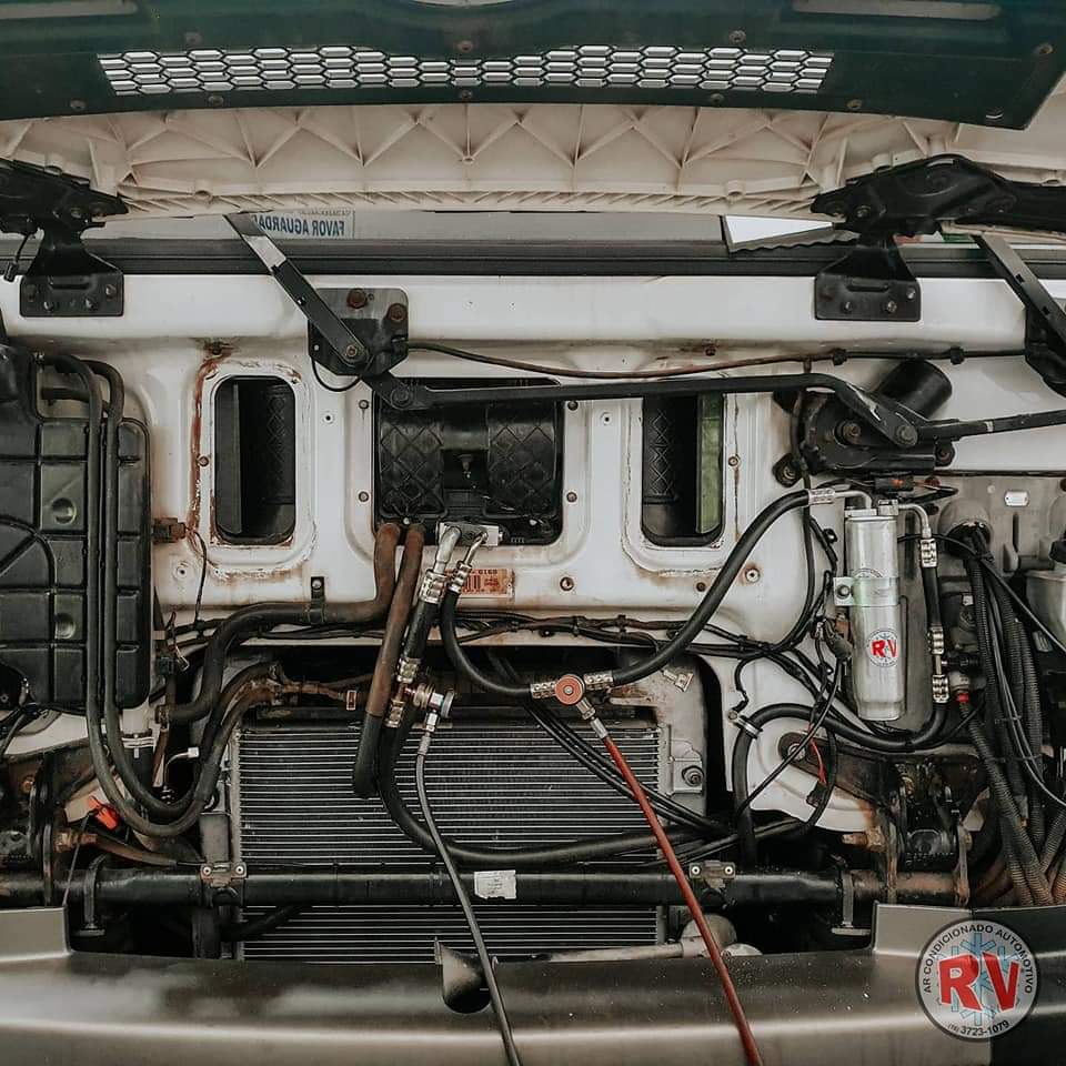 Instalação de Ar Caminhão 01 • RV